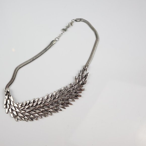 Dragon Wing Scale Necklace - Picture 5 of 8